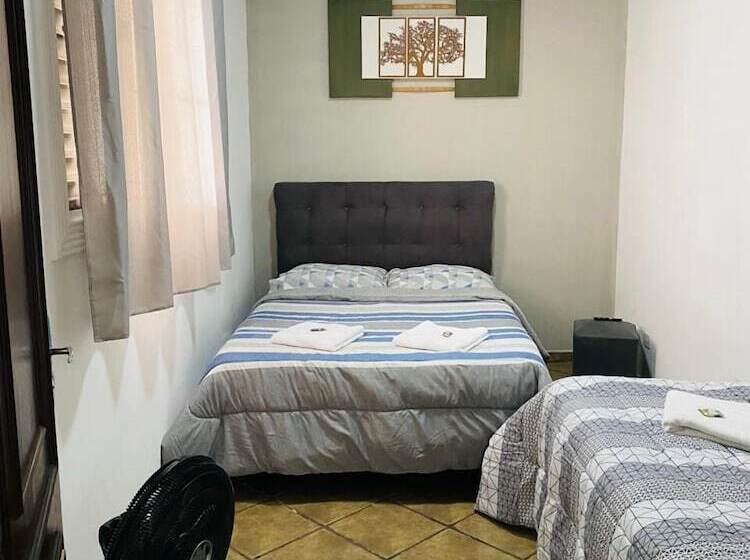 Hostel Anprado