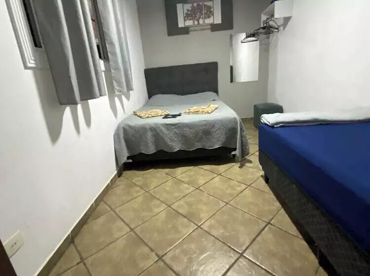 Hostel Anprado