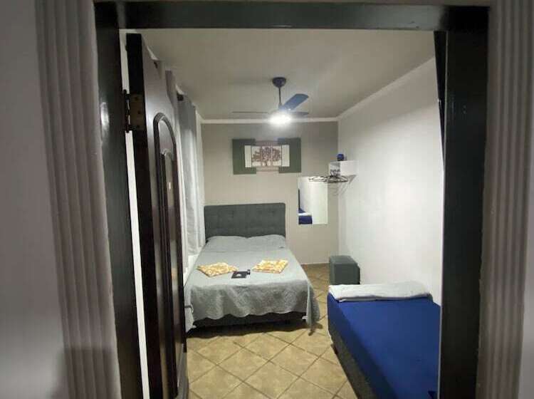 Hostel Anprado