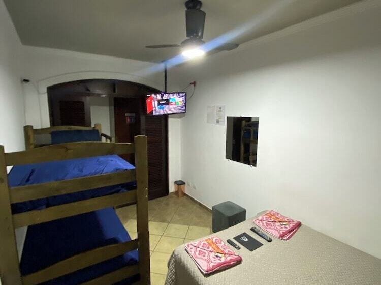 Hostel Anprado