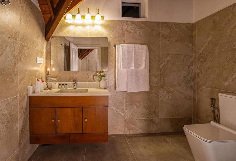 Hotel Winchester Little England