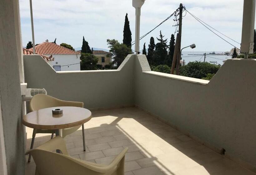 Отель Sailor S Nautical Concept