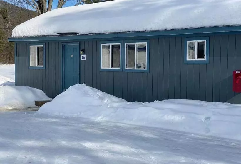 North Colony Motel And Cottages