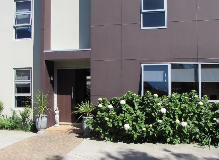 15 On Dillon Bed & Breakfast