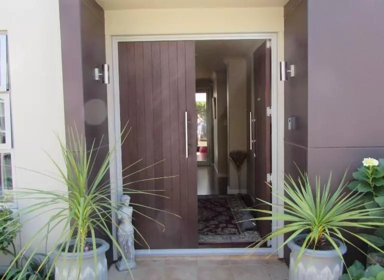 15 On Dillon Bed & Breakfast