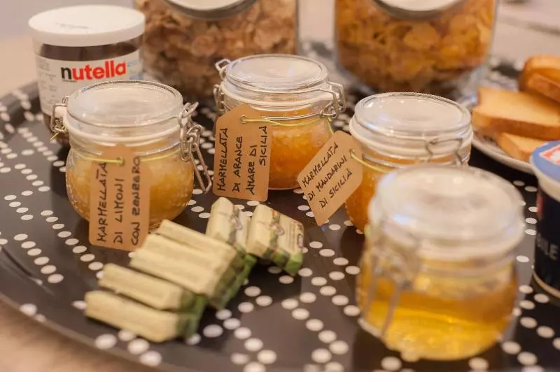 ベッドアンドブレックファースト Sotrani