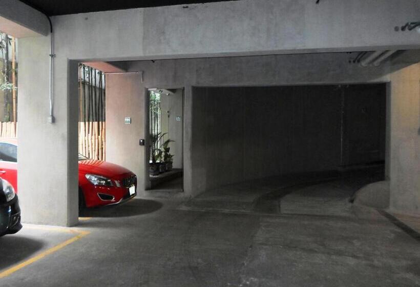 Отель Armonik Suites By Casanevo