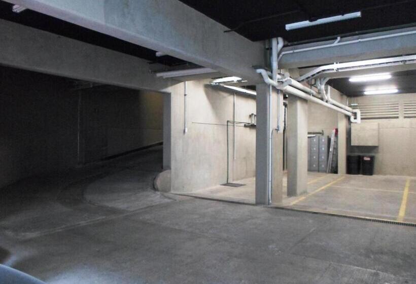 Отель Armonik Suites By Casanevo