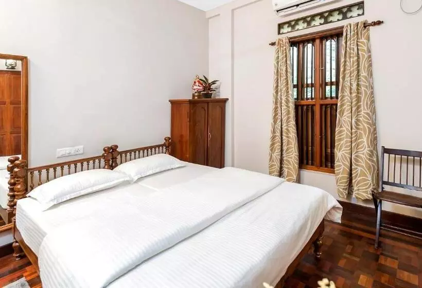 Hotelli Kumarakom Wood Castle Serviced Appartments