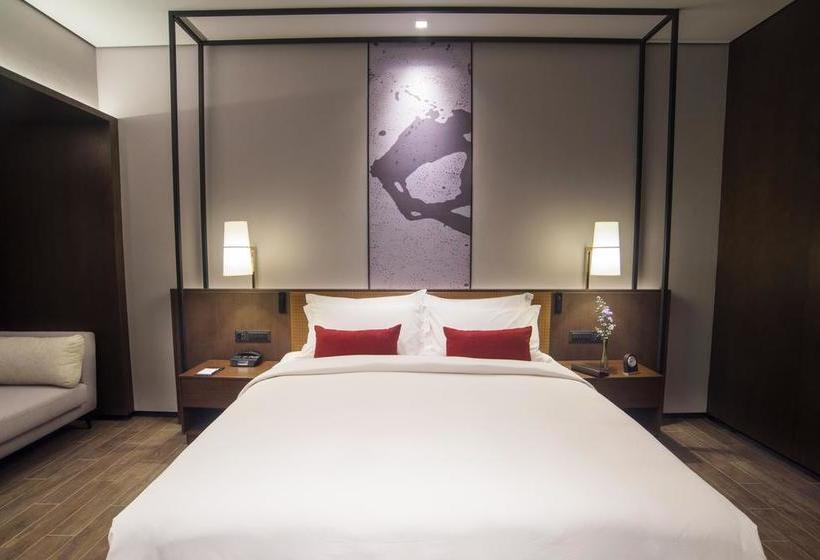 هتل Wyndham Grand Yangon