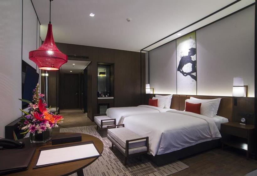 هتل Wyndham Grand Yangon