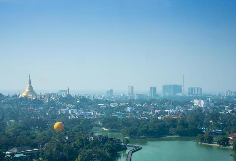 هتل Wyndham Grand Yangon