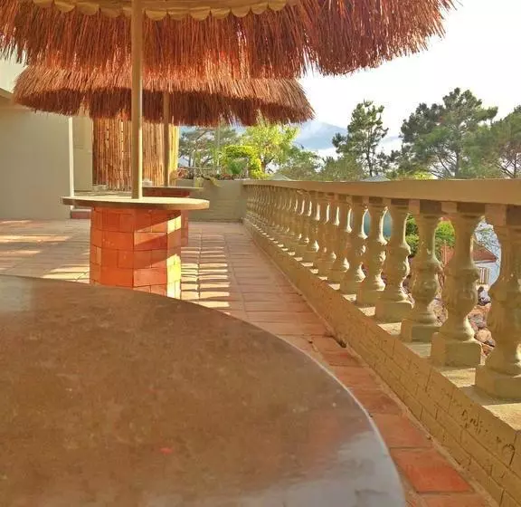 Skyland Garden Hotel And Resort