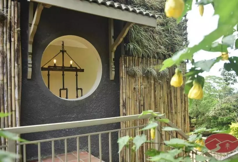 Skyland Garden Hotel And Resort