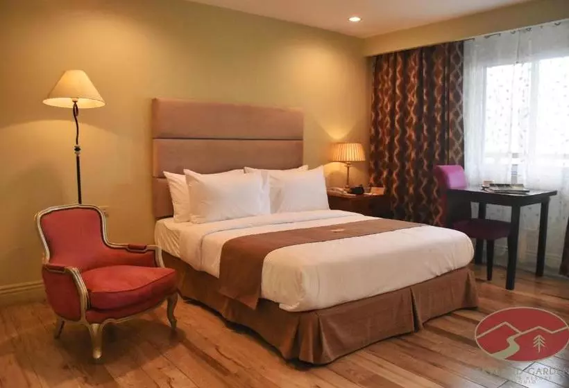 Skyland Garden Hotel And Resort