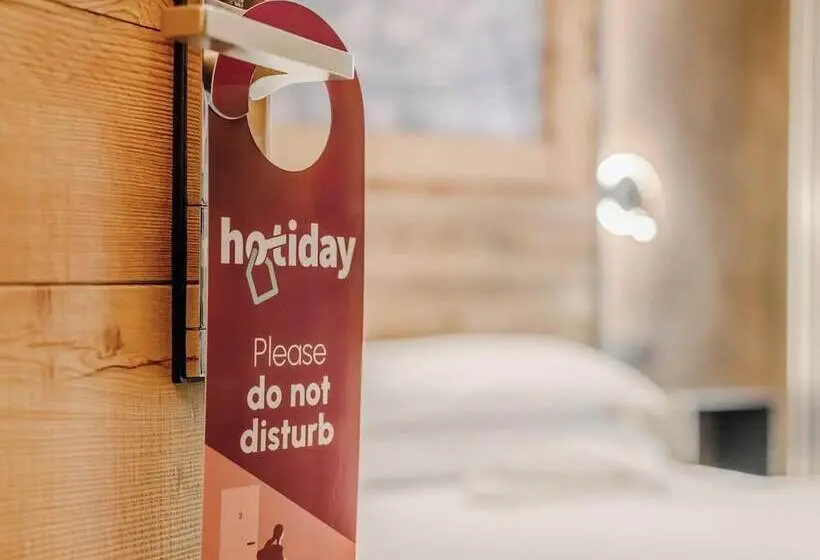 ホテル Hotiday Sauze Centro