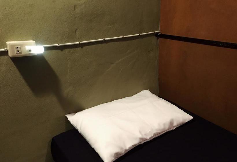 Hostelbed And Retreat Phitsanulok