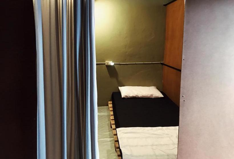 Hostelbed And Retreat Phitsanulok