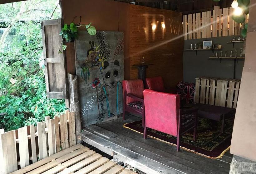 Hostelbed And Retreat Phitsanulok