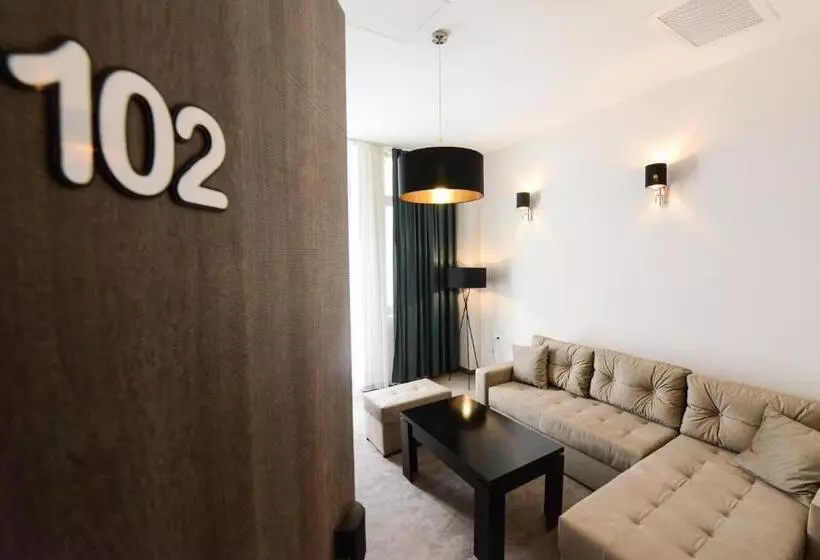 هتل Cara 28