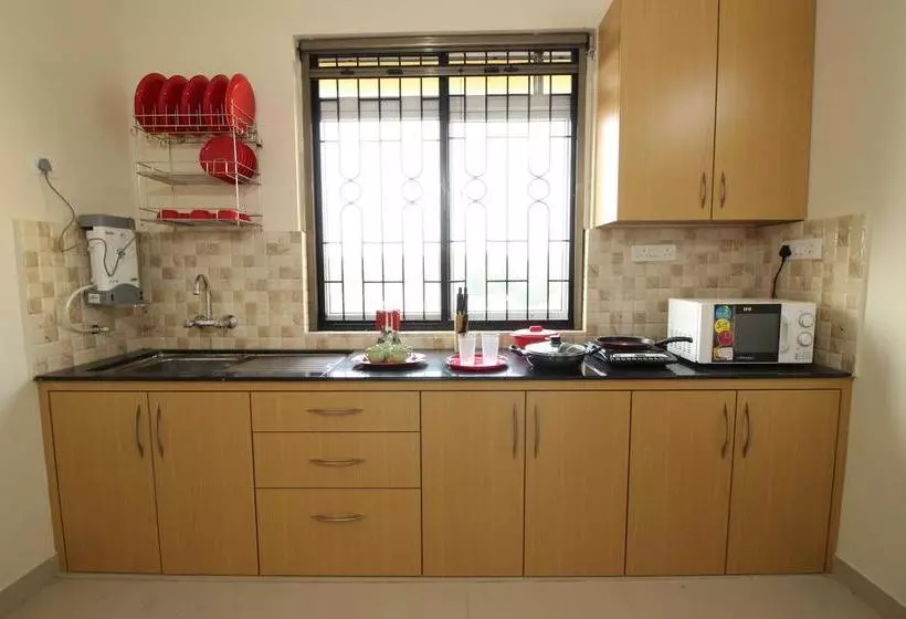 Hotelli Oyo 10304 Home Studio Benaulim Beach