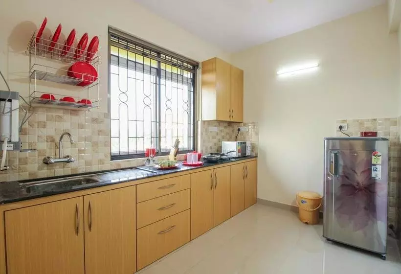 Hotelli Oyo 10304 Home Studio Benaulim Beach