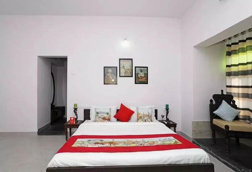 ホテル Oyo Home Near Sukhadia Circle