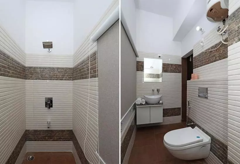 ホテル Oyo Home Near Sukhadia Circle