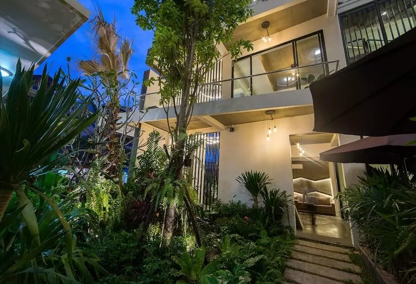 هتل The Amazing Residence