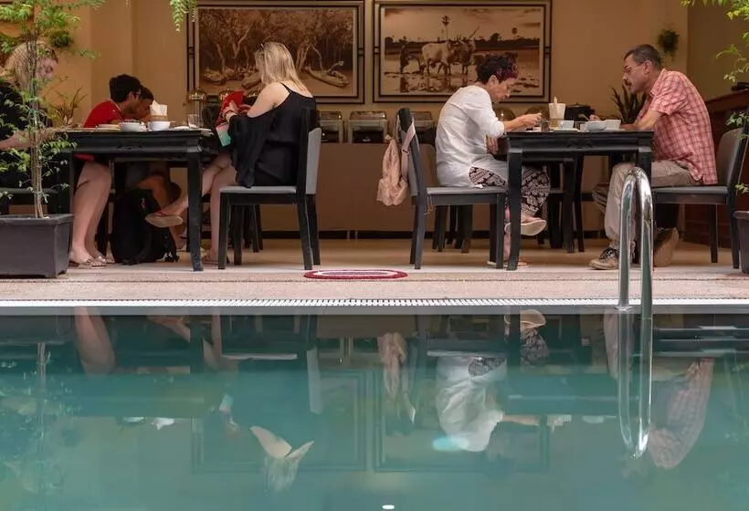 هتل The Amazing Residence