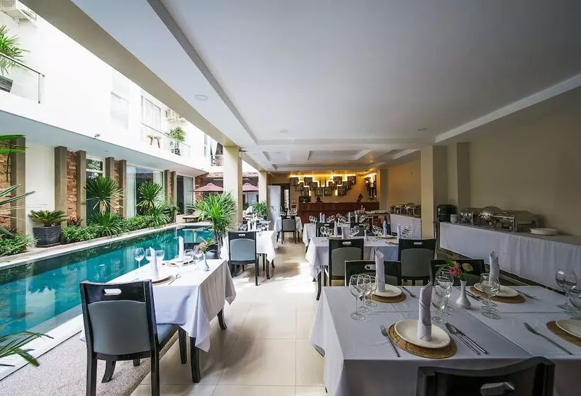 هتل The Amazing Residence