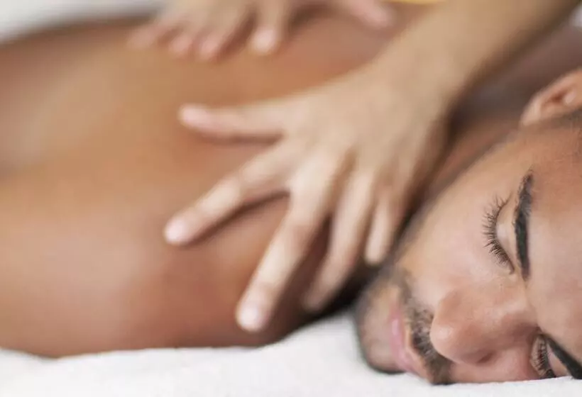 هتل The Amazing Residence