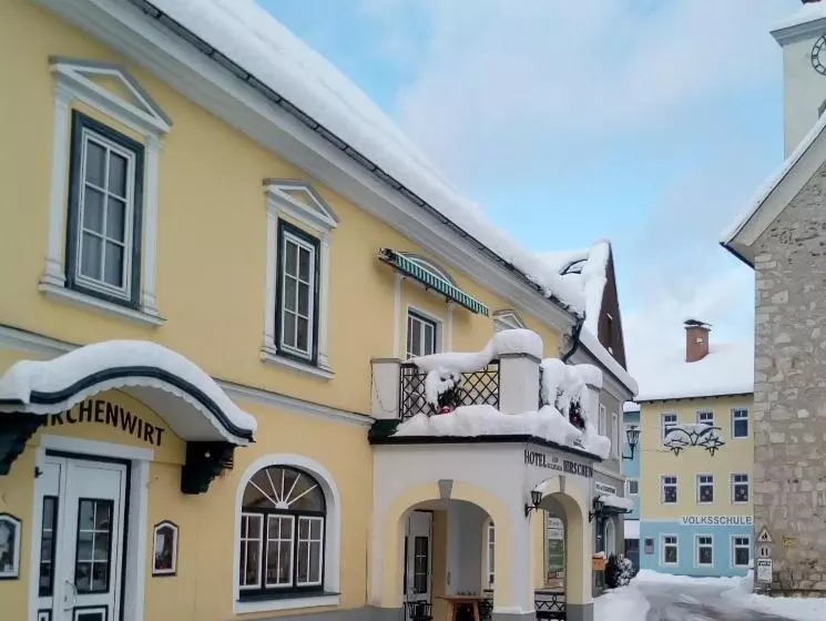 Hotelli Zum Goldenen Hirschen