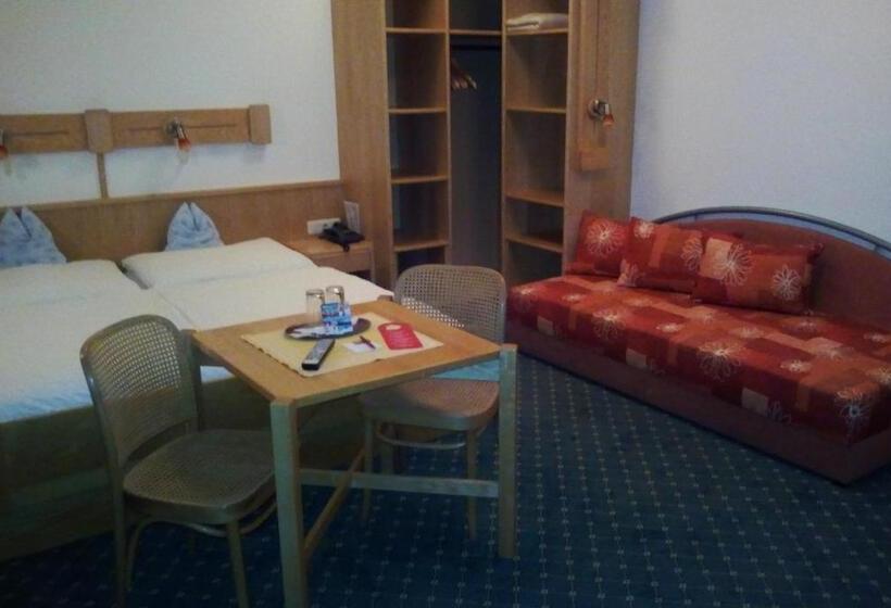 Hotell Zum Goldenen Hirschen