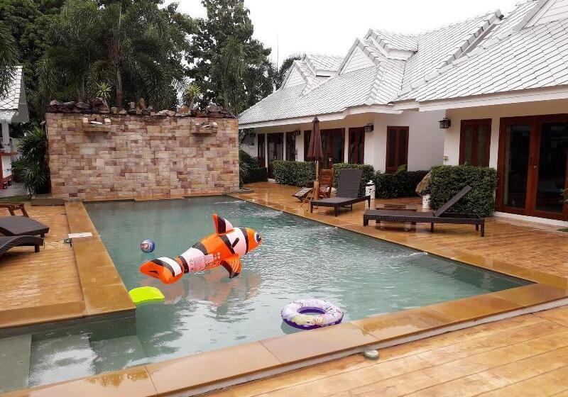 منتجع Rungnara Pool Villa