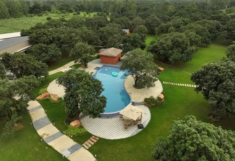 Mamaya Resort & Spa By Four Leaf Hotels