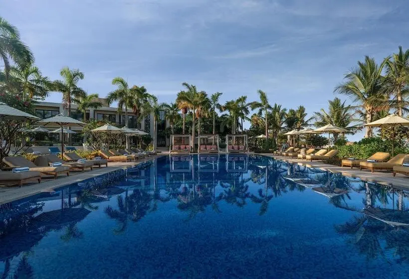 هتل Turtle Bay