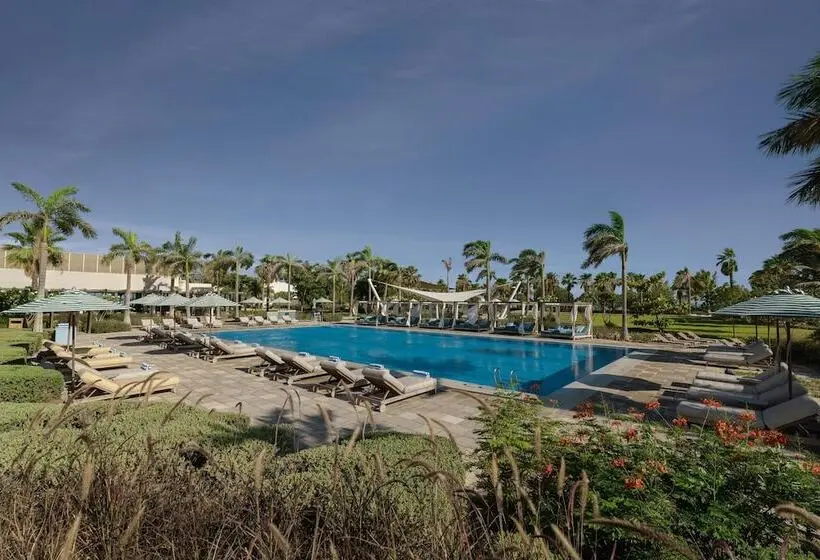 هتل Turtle Bay