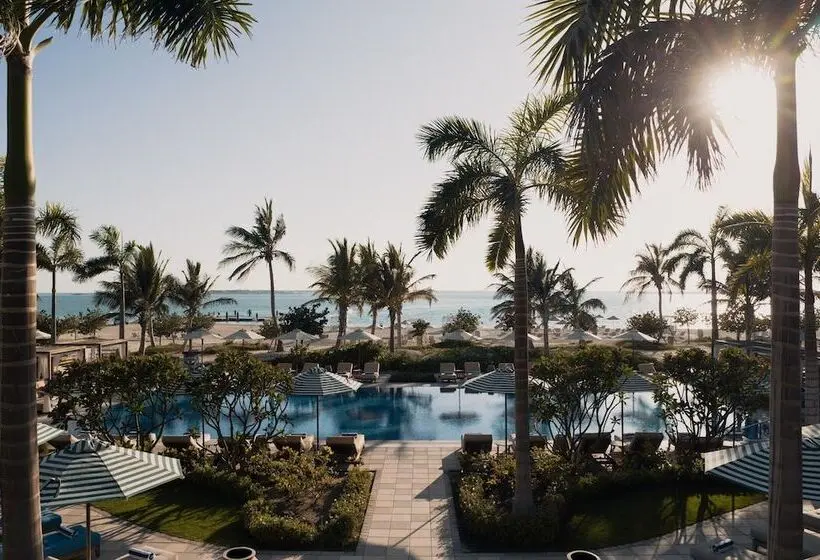 هتل Turtle Bay