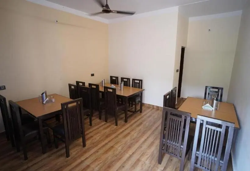 Hotelli Kattapathar Nature Resort