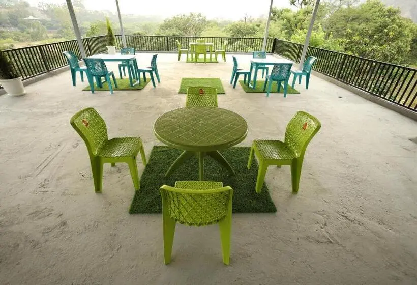 Hotelli Kattapathar Nature Resort