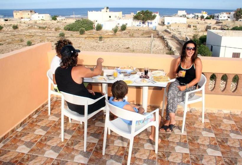 هاستل Dar Iziki