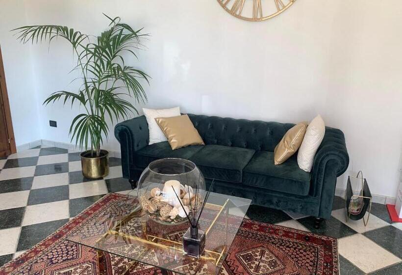 مبيت وإفطار M'ami