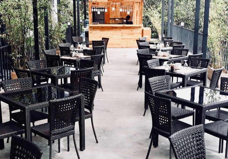 ホテル Containers By Eco