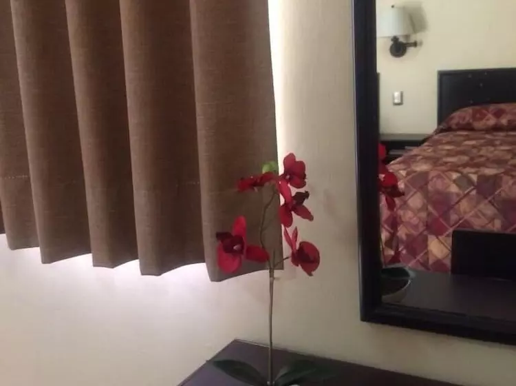 Hotelli Flores Hills