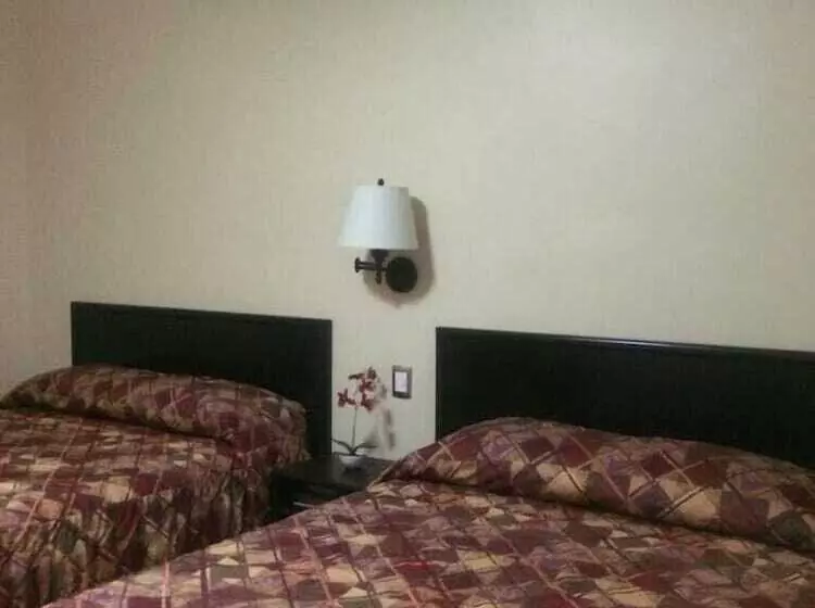 Hotelli Flores Hills