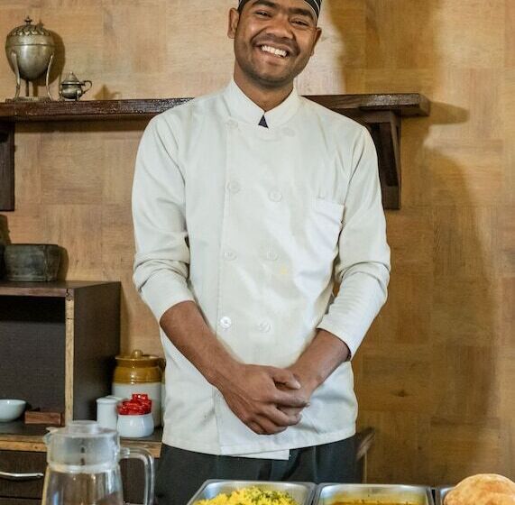 Hotel Karma Vilas By Howard