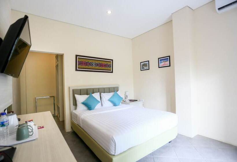 La Cecile Hotel And Cafe Komodo