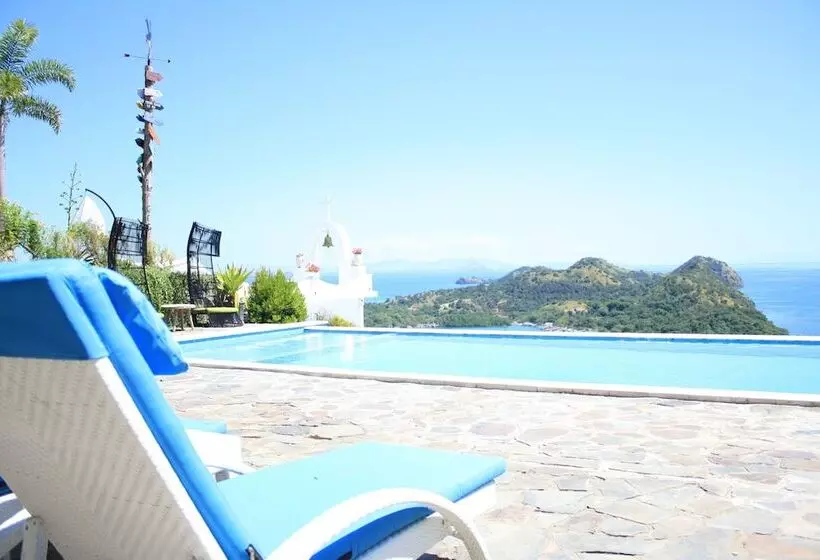 La Cecile Hotel And Cafe Komodo