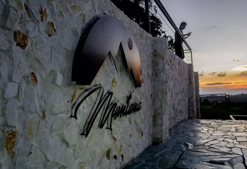 Hotelli Montana Guesthouse